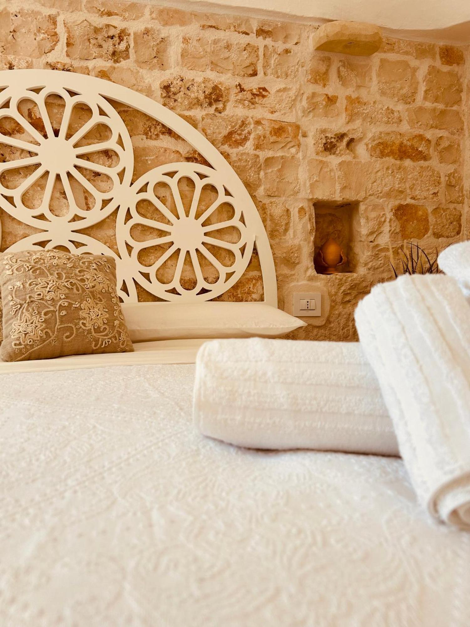Trulli In Contrada - Monopoli Guest House ภายนอก รูปภาพ